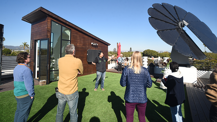 SMM students on a field trip to the Net Zero House