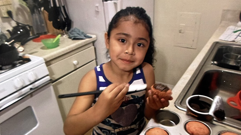 Little Mia baking